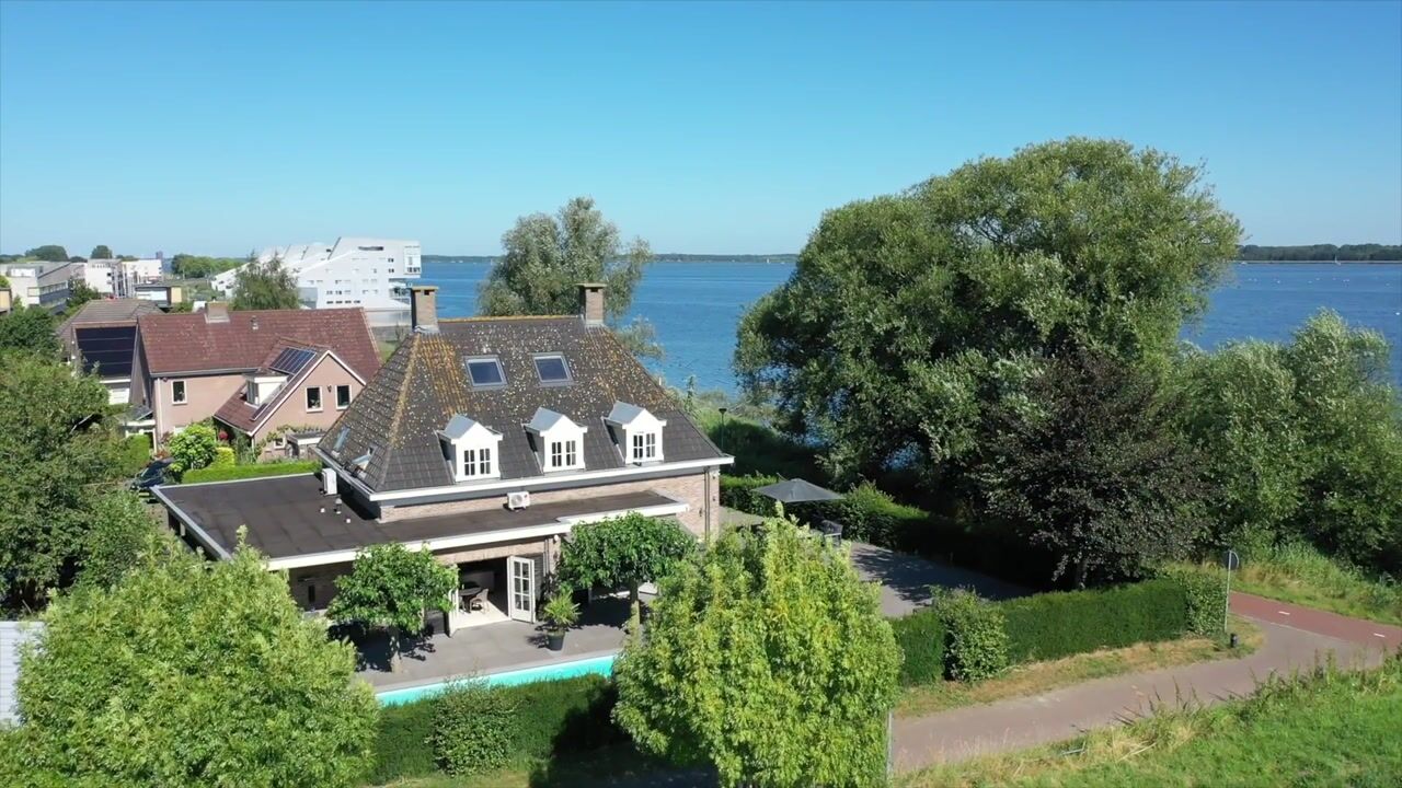 Video van Belle van Zuylenhof 13