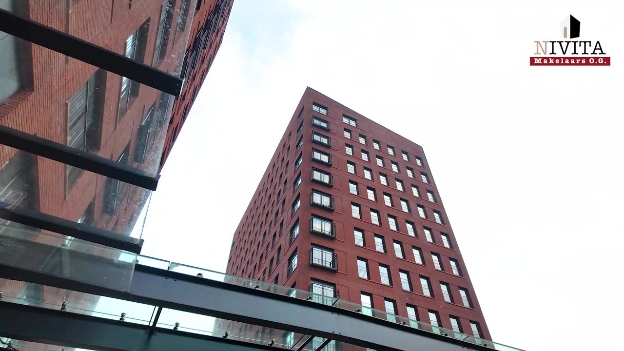 Video van Simon Carmiggelthof 87