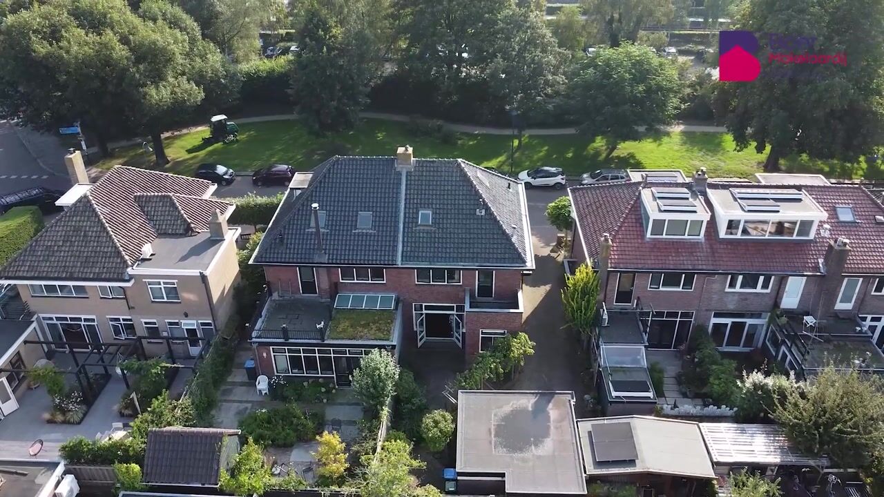 Bekijk video van Stationsweg 3-A