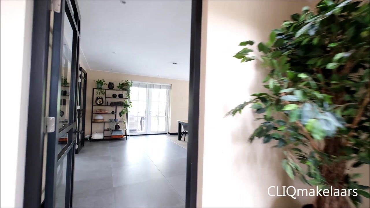 Video van Middenweg 30-D