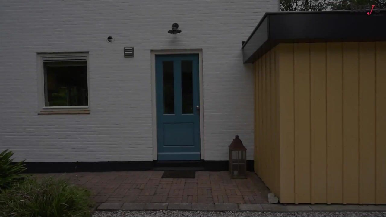 Video van Lhee 88-B