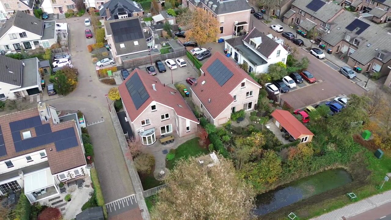 Video van Adriana van Roonhof 45