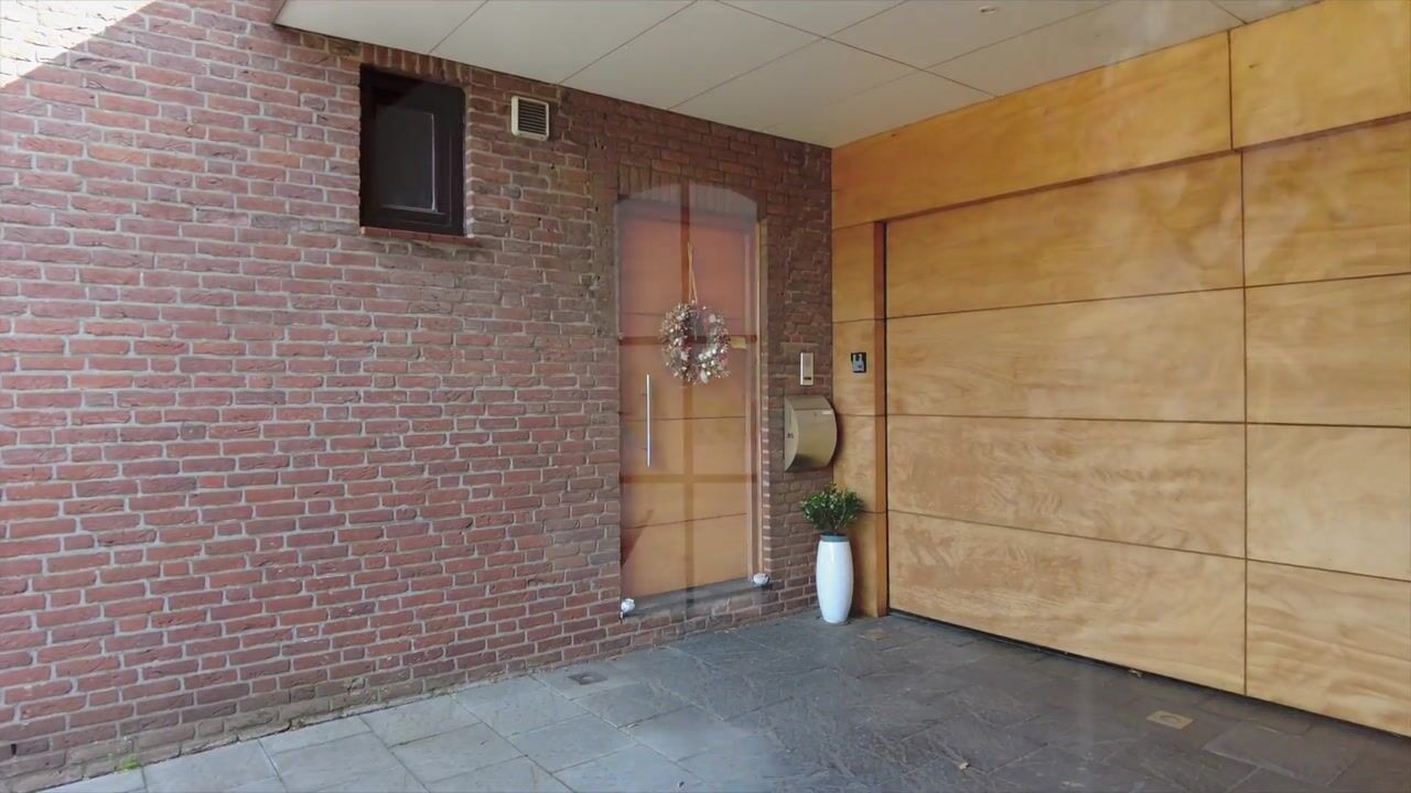 Video of Tussen de Bruggen 85