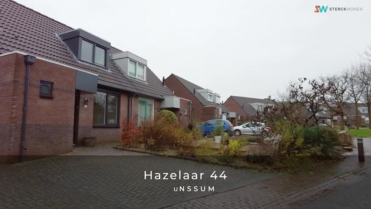 Bekijk video van Hazelaar 44