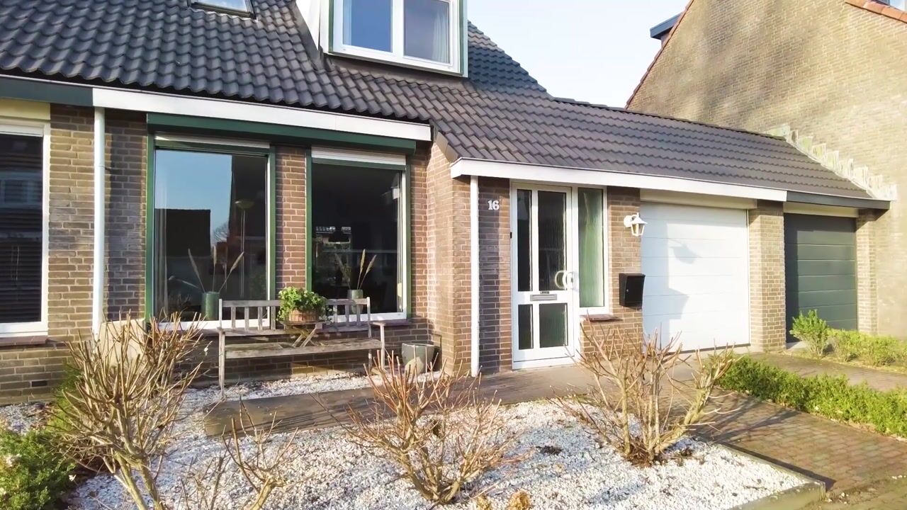 Video van Klompenmaker 16