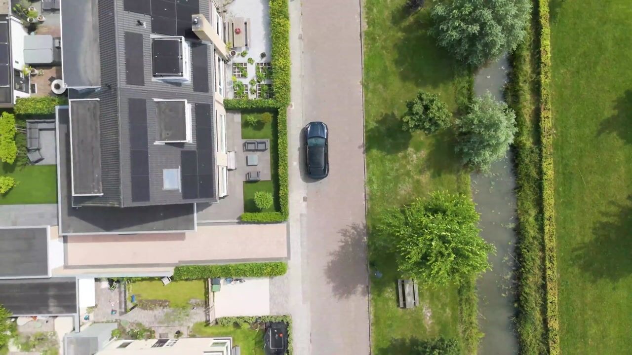 Video van Burgemeester Dedelstraat 44