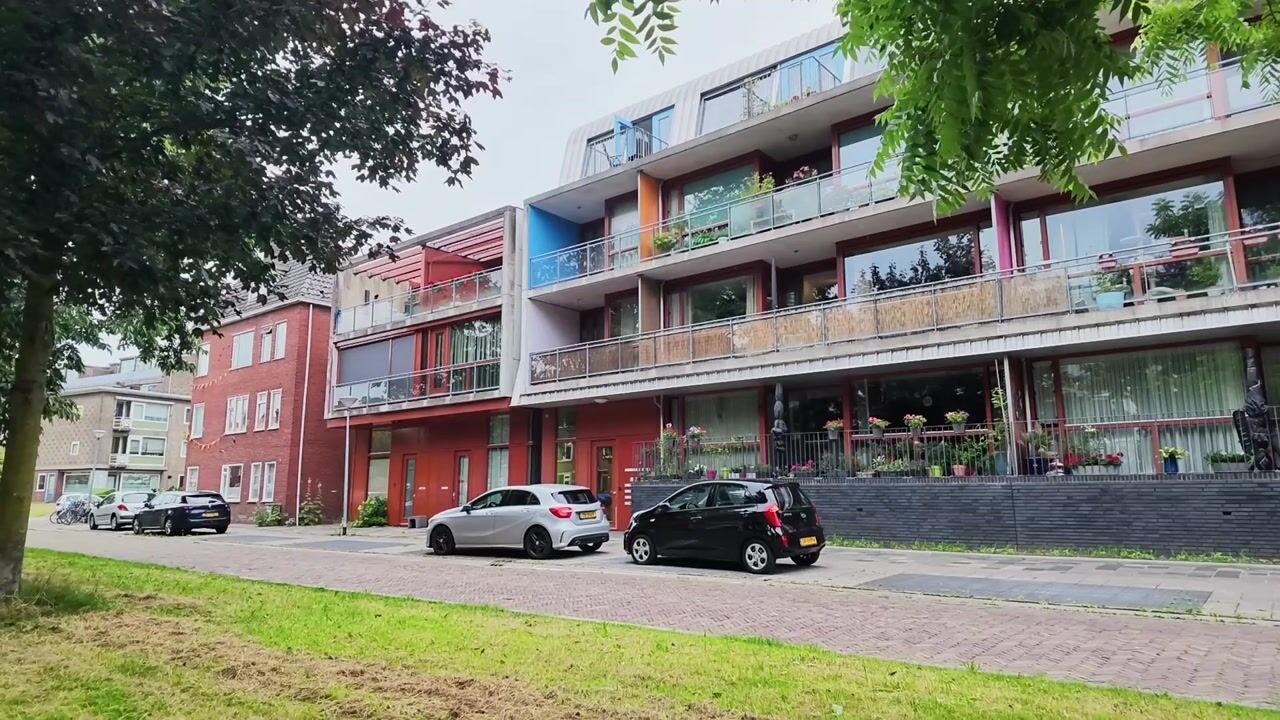 Video van Rembrandt van Rijnstraat 111