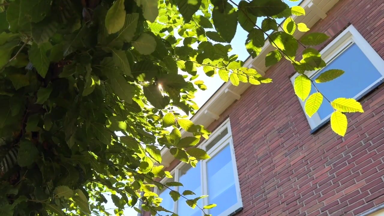Video van Van Oldenbarneveldweg 4