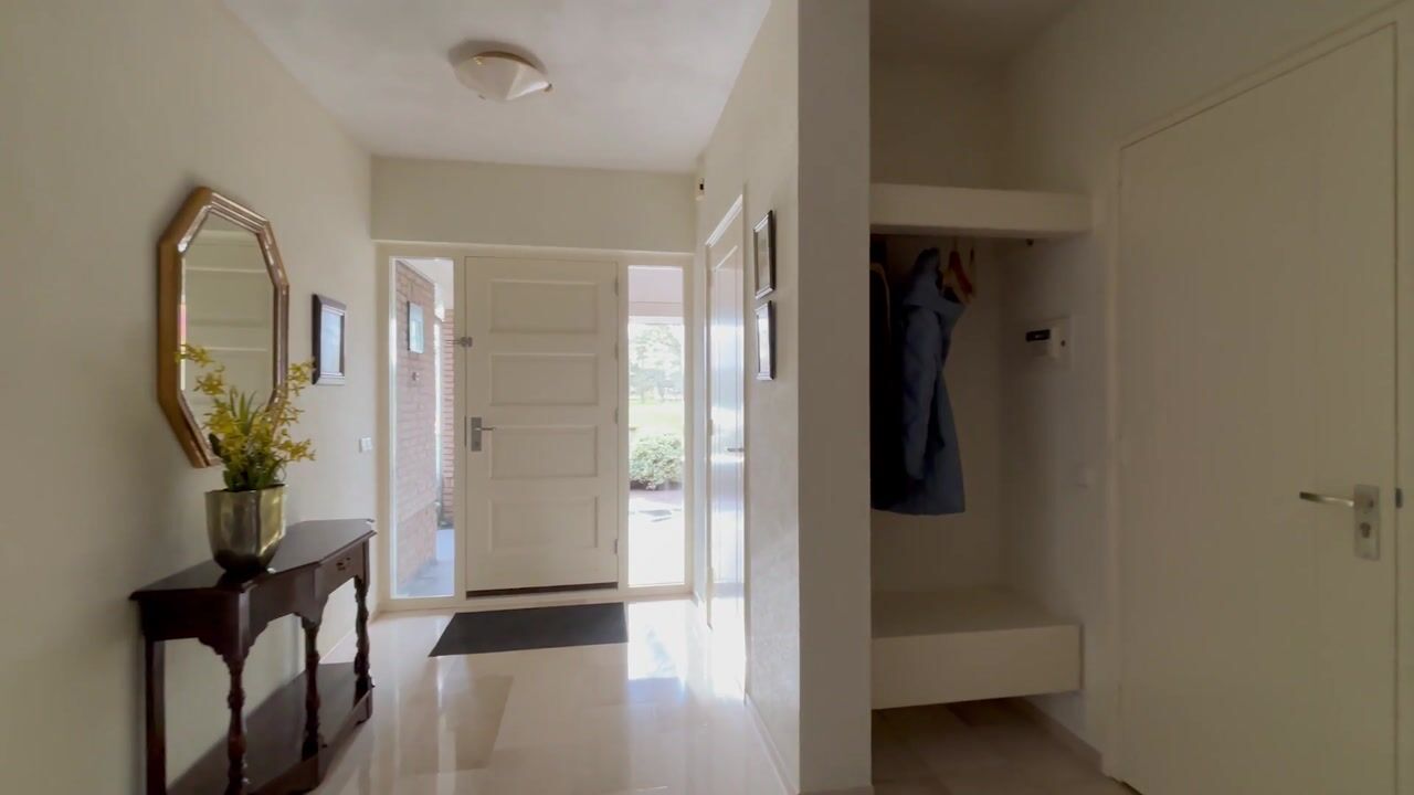 Video van Laan van Zeeman 12-B