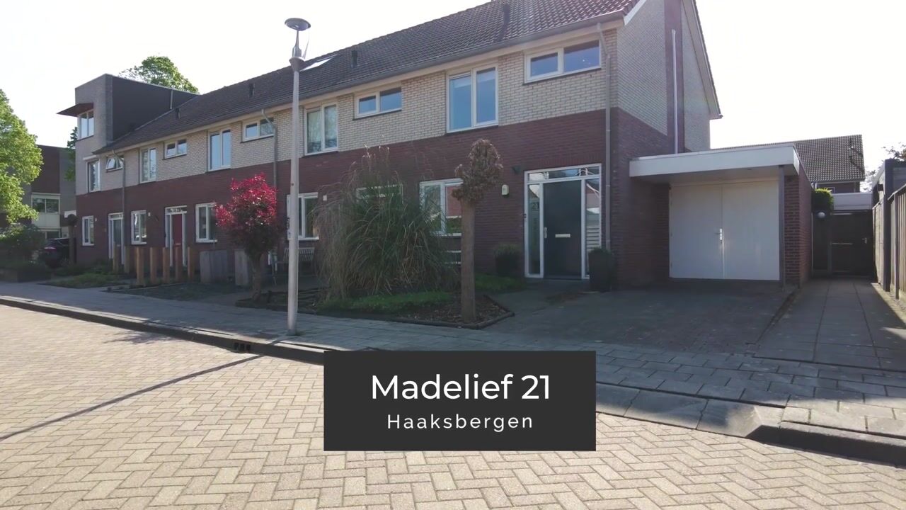 Video of Madelief 21