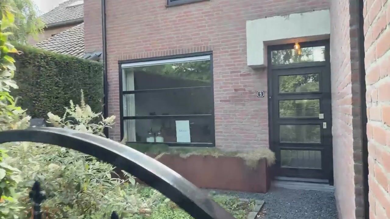 Video van Exaten 8