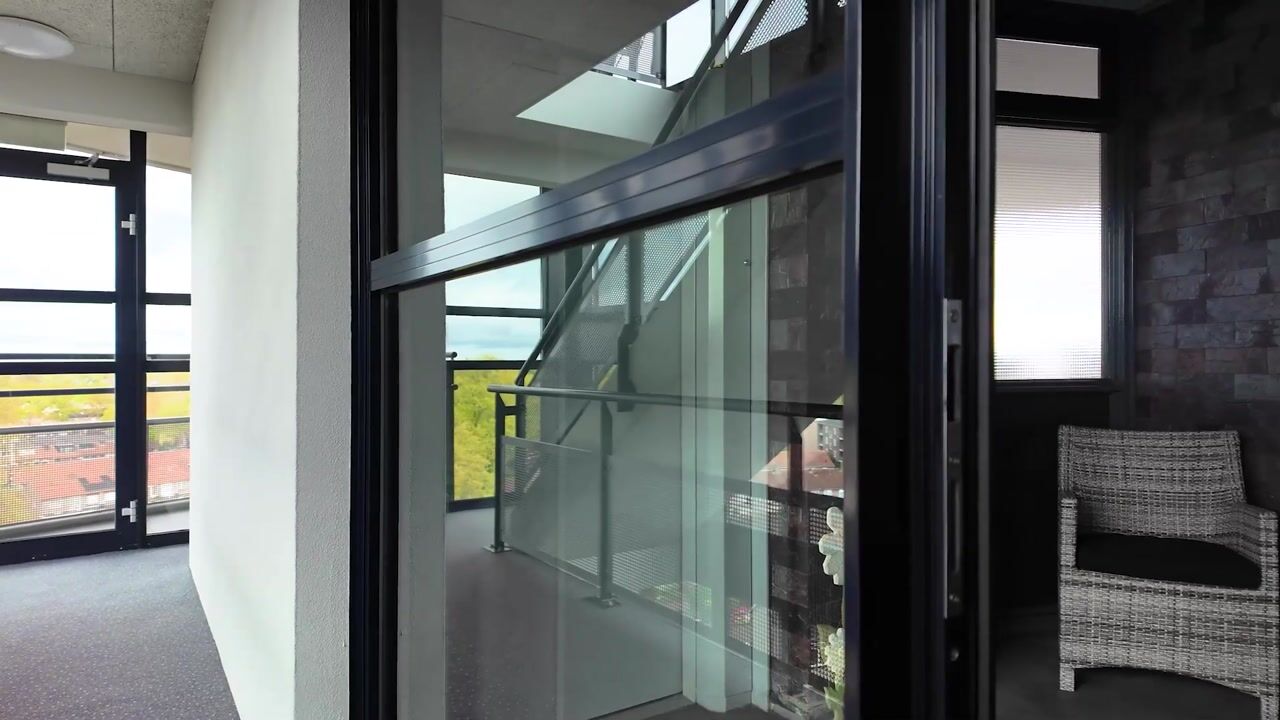 Video van S.L. Louwesstraat 2-81