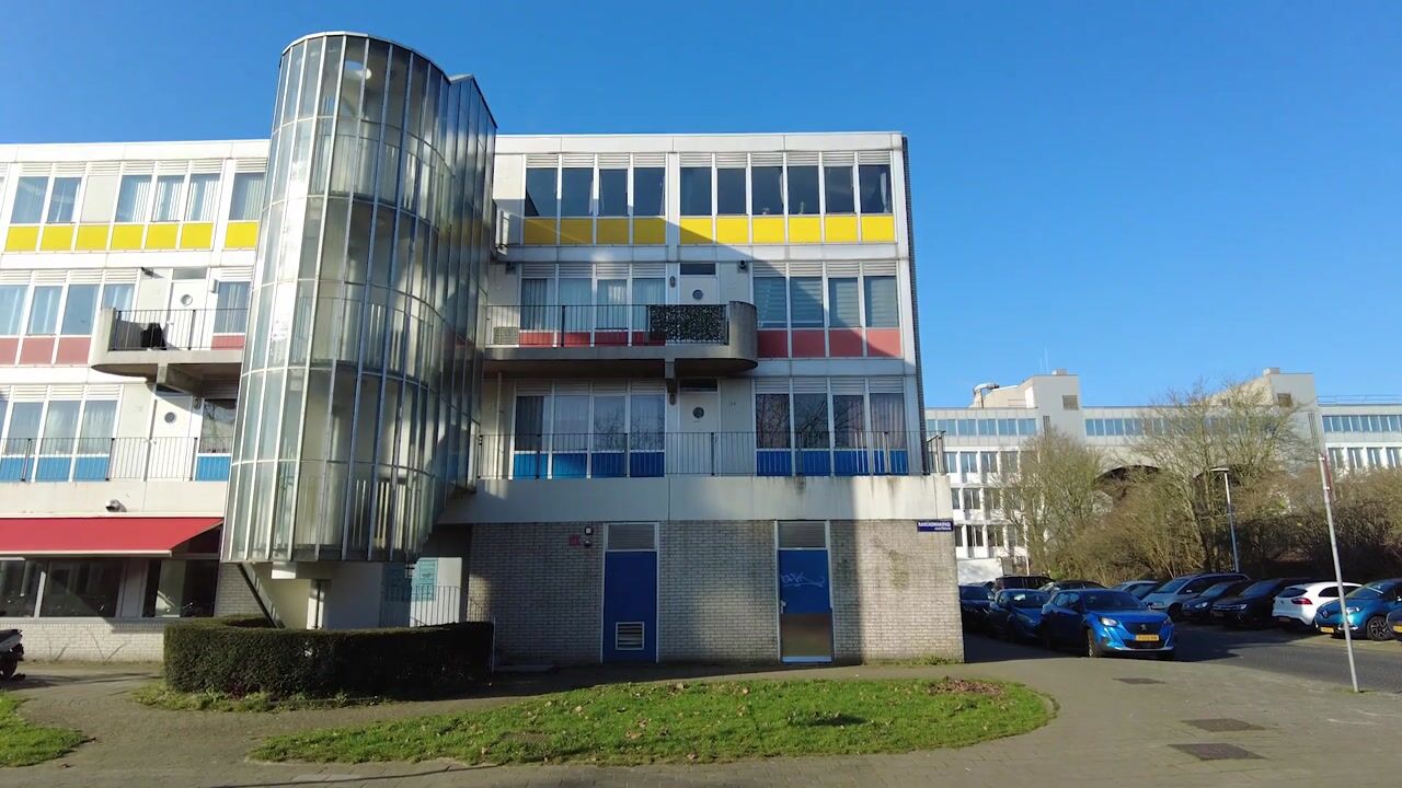 Video of Ravenswaaipad 82