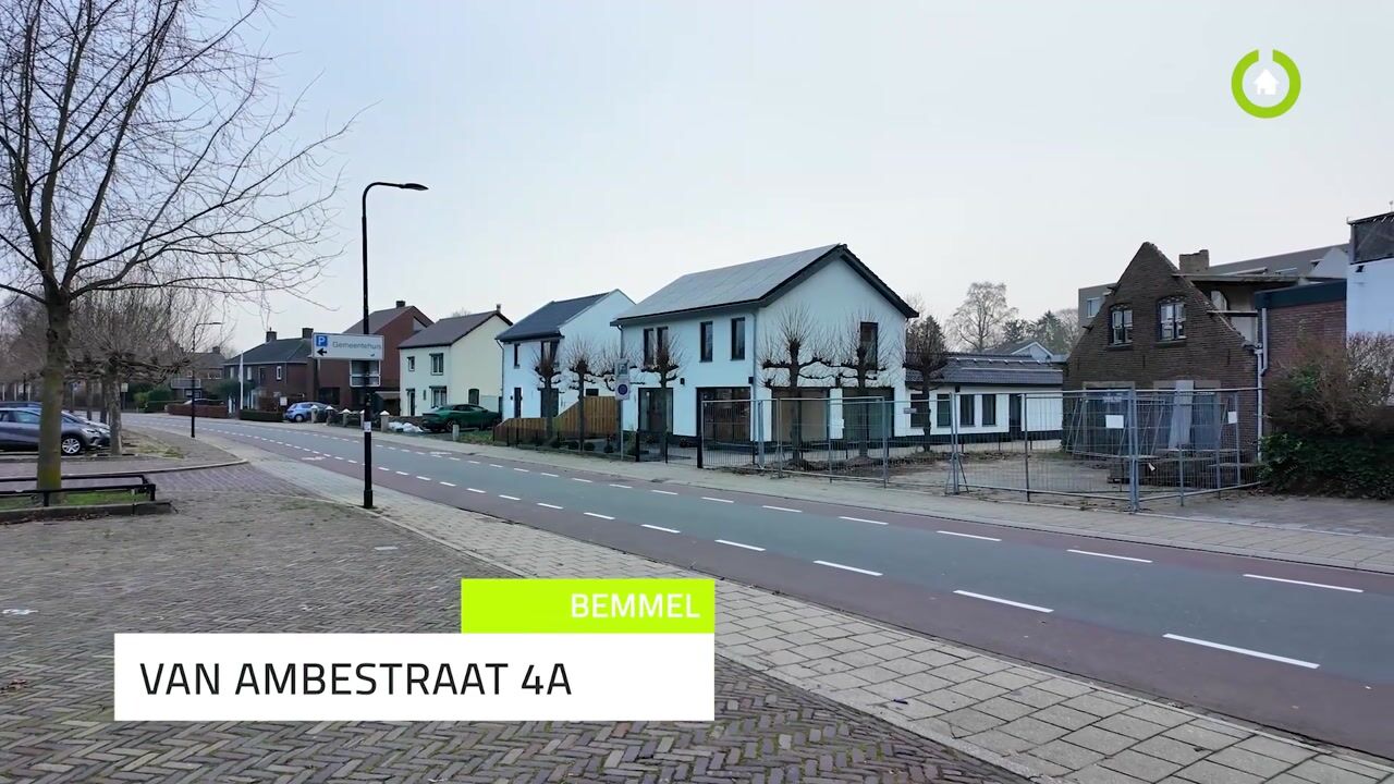 Bekijk video van van Ambestraat 4-A