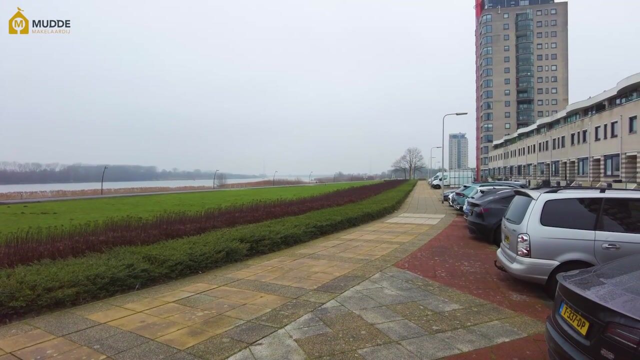 Video van Maasboulevard 88-D