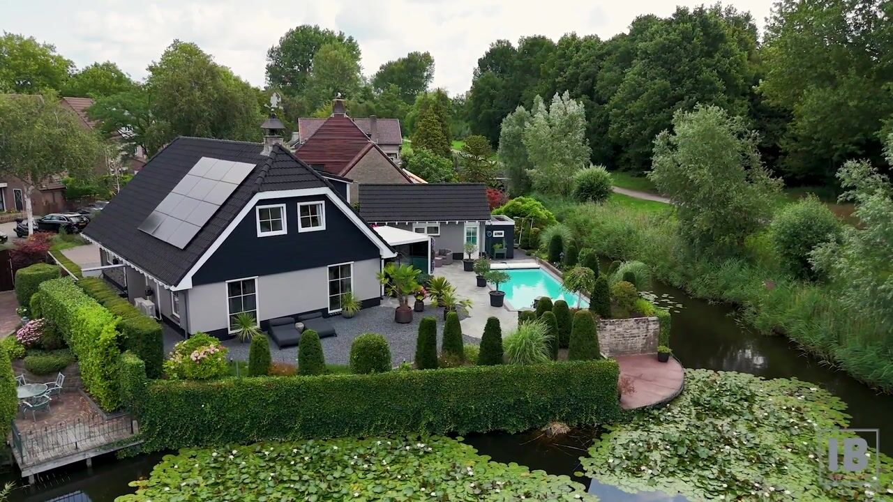 Video of Venusschelp 9