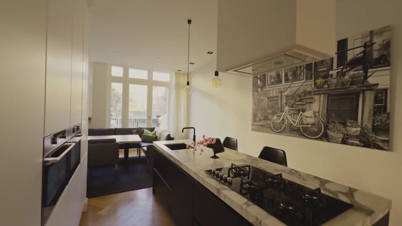 Video of Anna van den Vondelstraat 11
