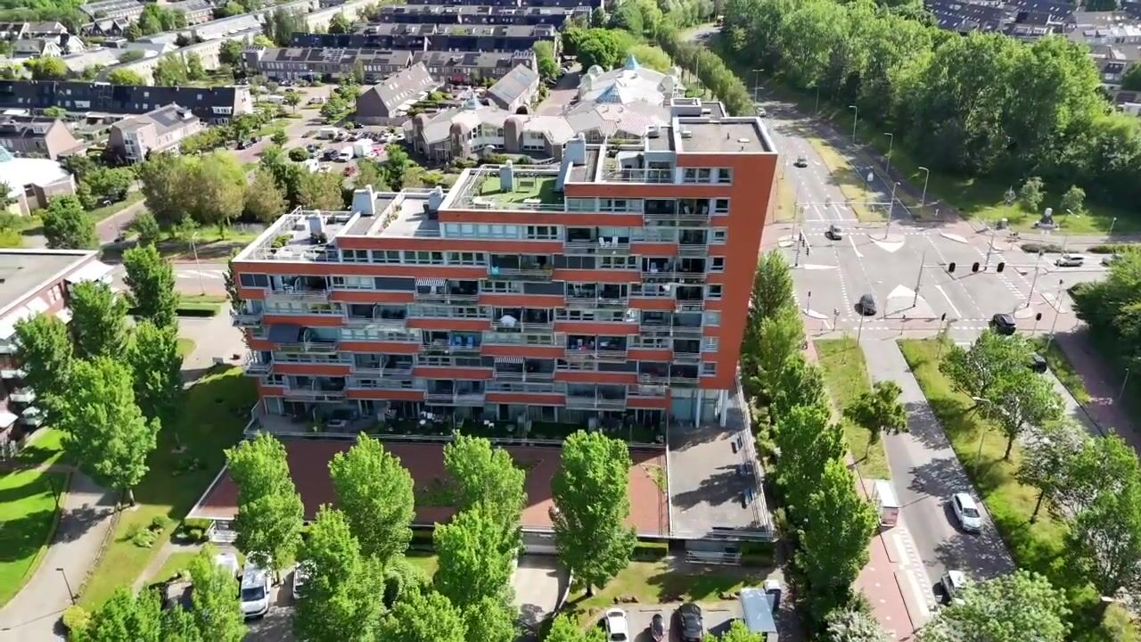 Video van De Hoven 103
