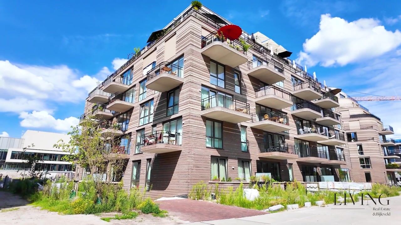 Video van Spadinalaan 569