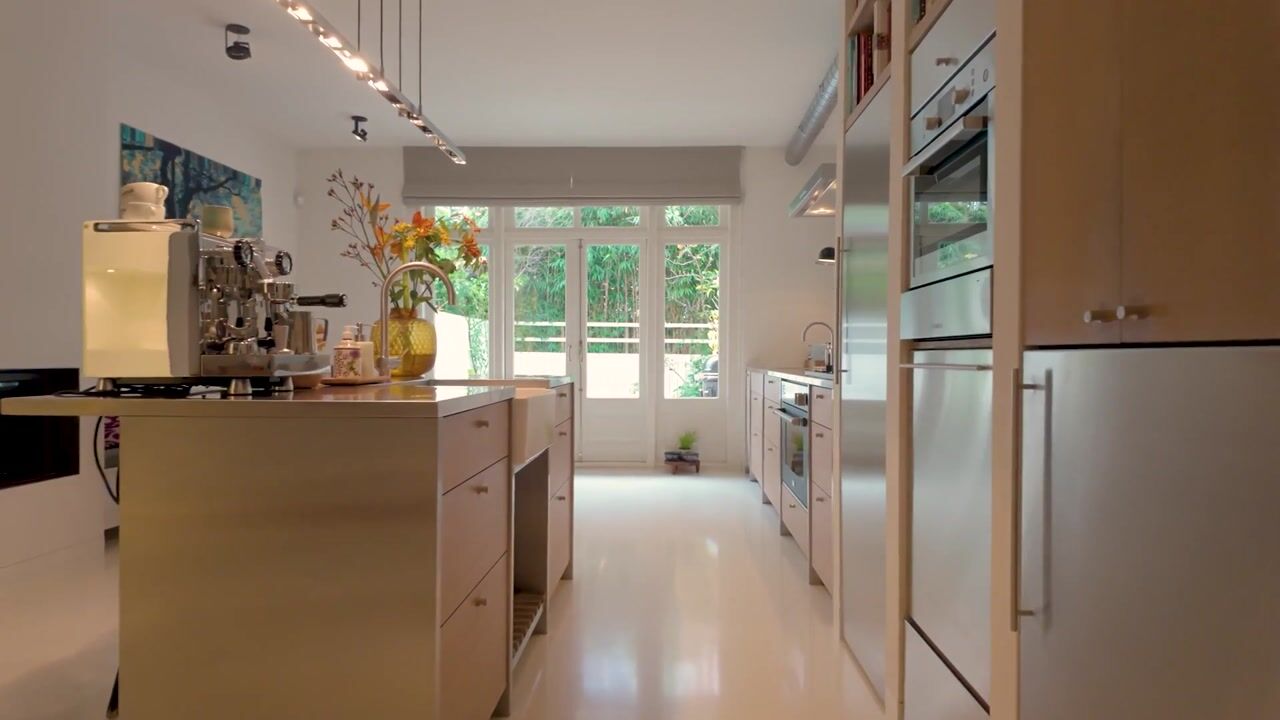 Video van Van Breestraat 45