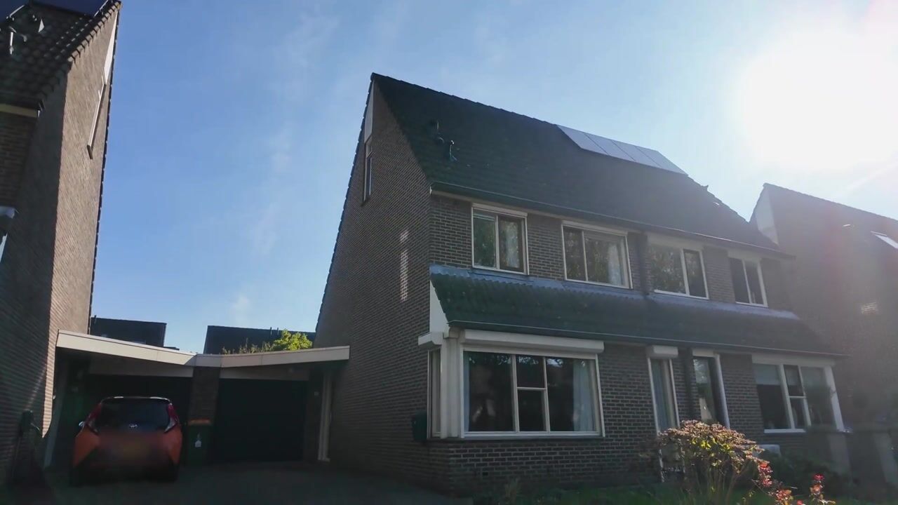 Video van Golda Meirsingel 21
