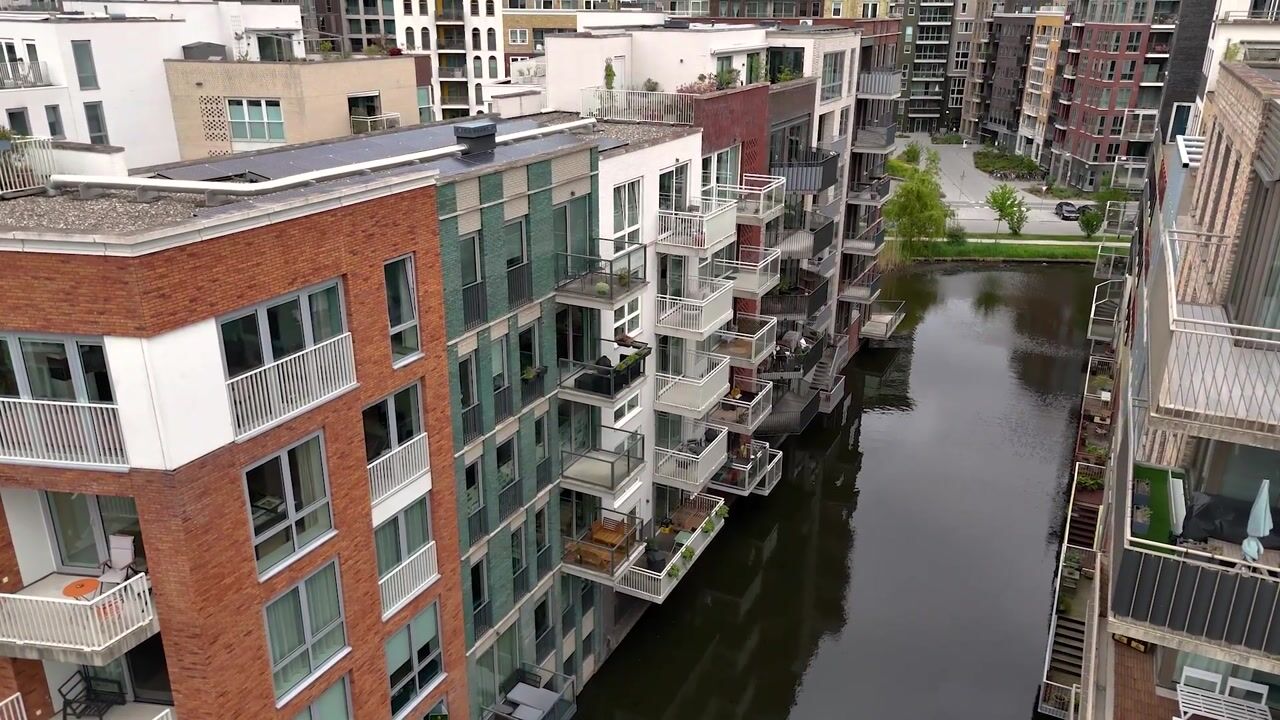 Video van Carel Willinkgracht 537
