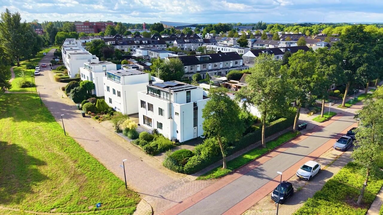 Video van Jacqueline van der Waalssingel 89