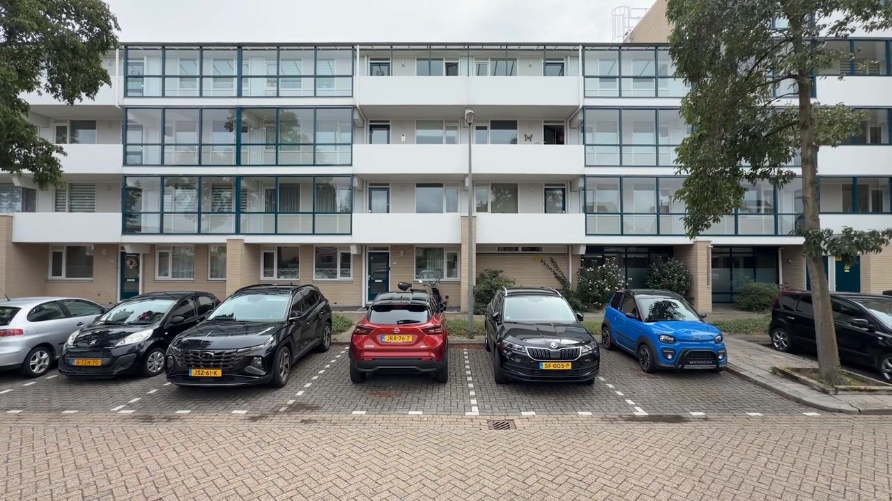 Video van Hermanus M H Coenradistraat 69