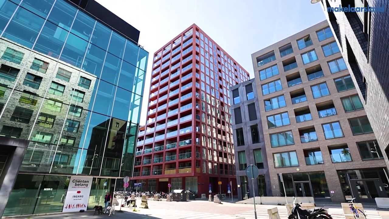 Video van Oostenburgermiddenstraat 597