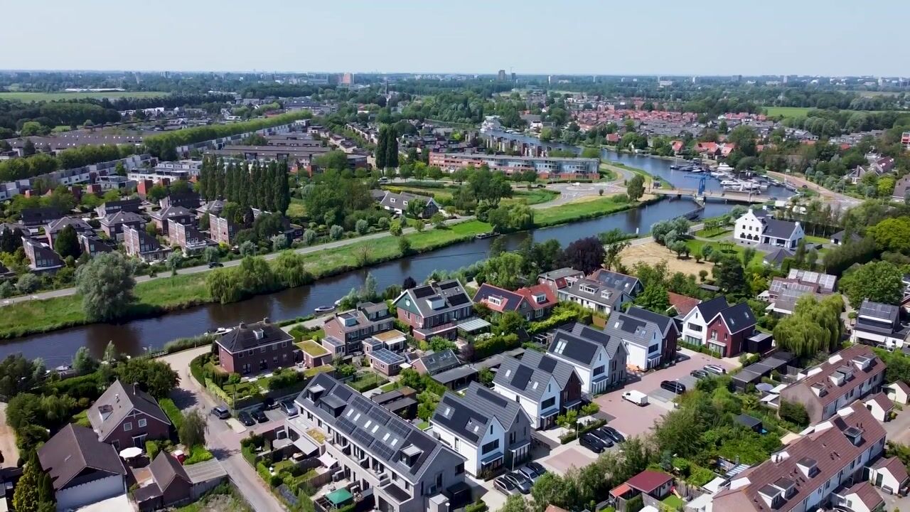 Video van Middenweg 100