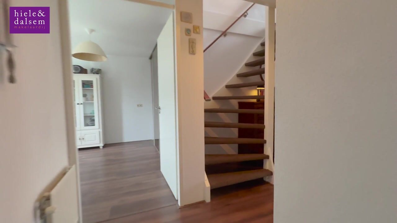 Video van Bronmos 48