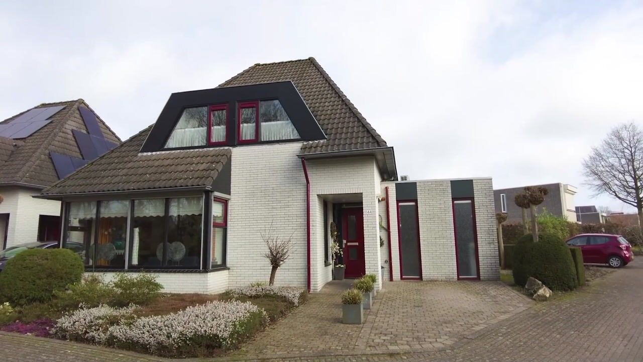 Video van Lobroec 44