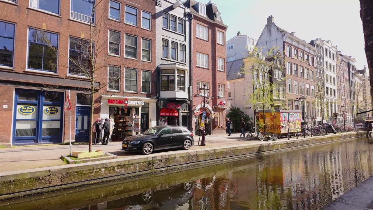 Video van Oudezijds Achterburgwal 129-D