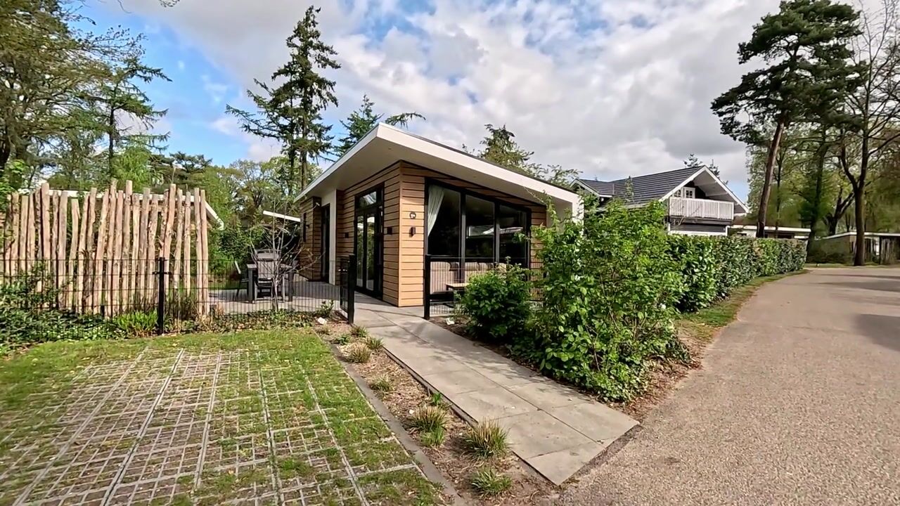 Video van Zonneoordlaan 47-R104