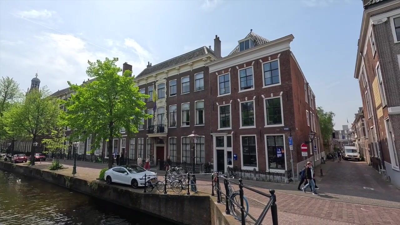 Bekijk video van Rapenburg 59