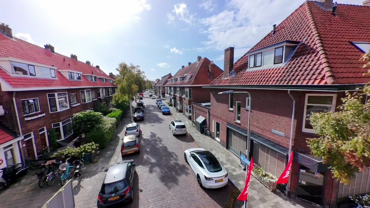 Video van Van 't Hoffstraat 1