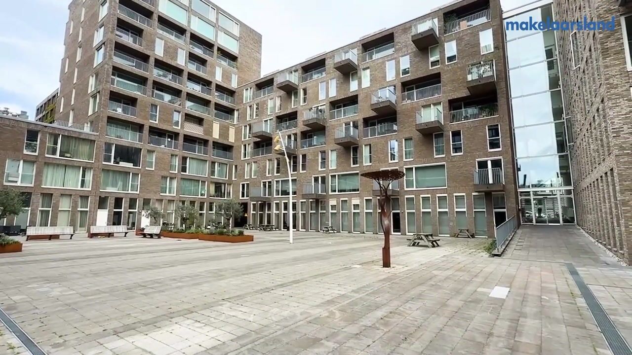 Video of Westerdoksdijk 379