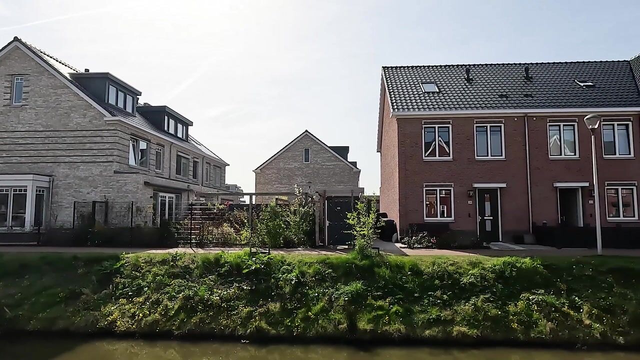 Video van Fresiatuin 24