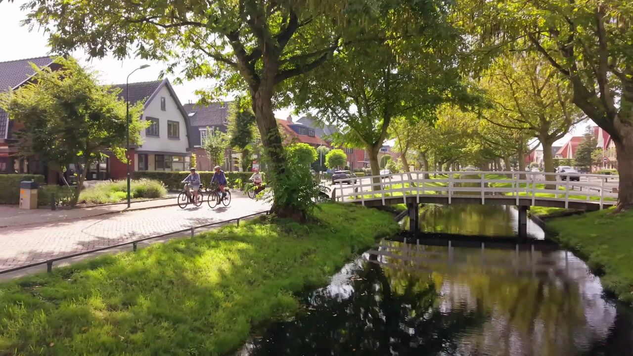 Video of Zuiderzeeboulevard 77