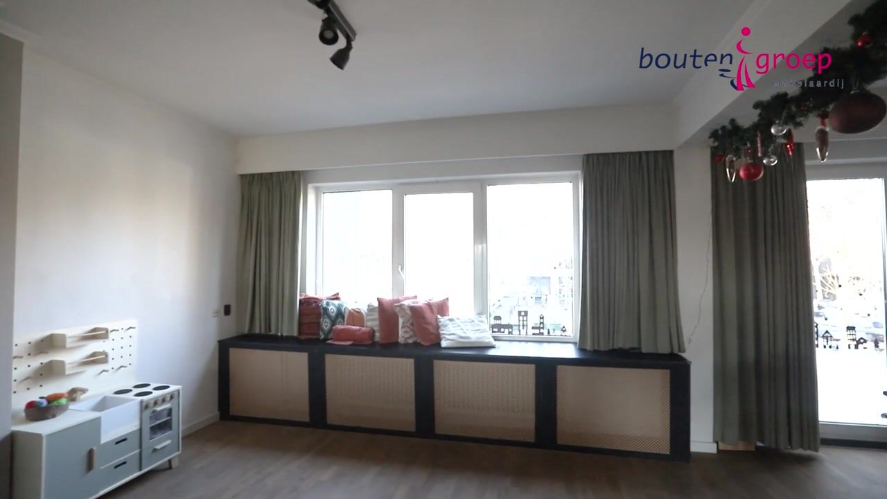 View video of Raadhuisstraat 15-A