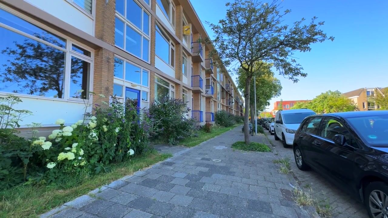 Video van Admiraal de Ruyterlaan 55