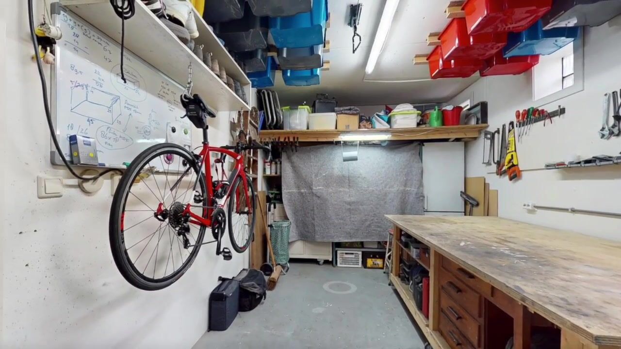 Video van Manegelaan 61