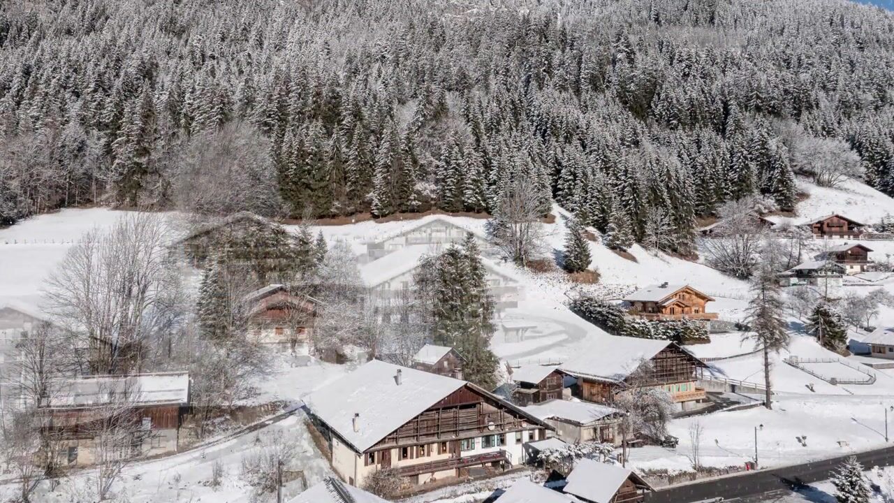 Video van Route de Savoie 1033-D102