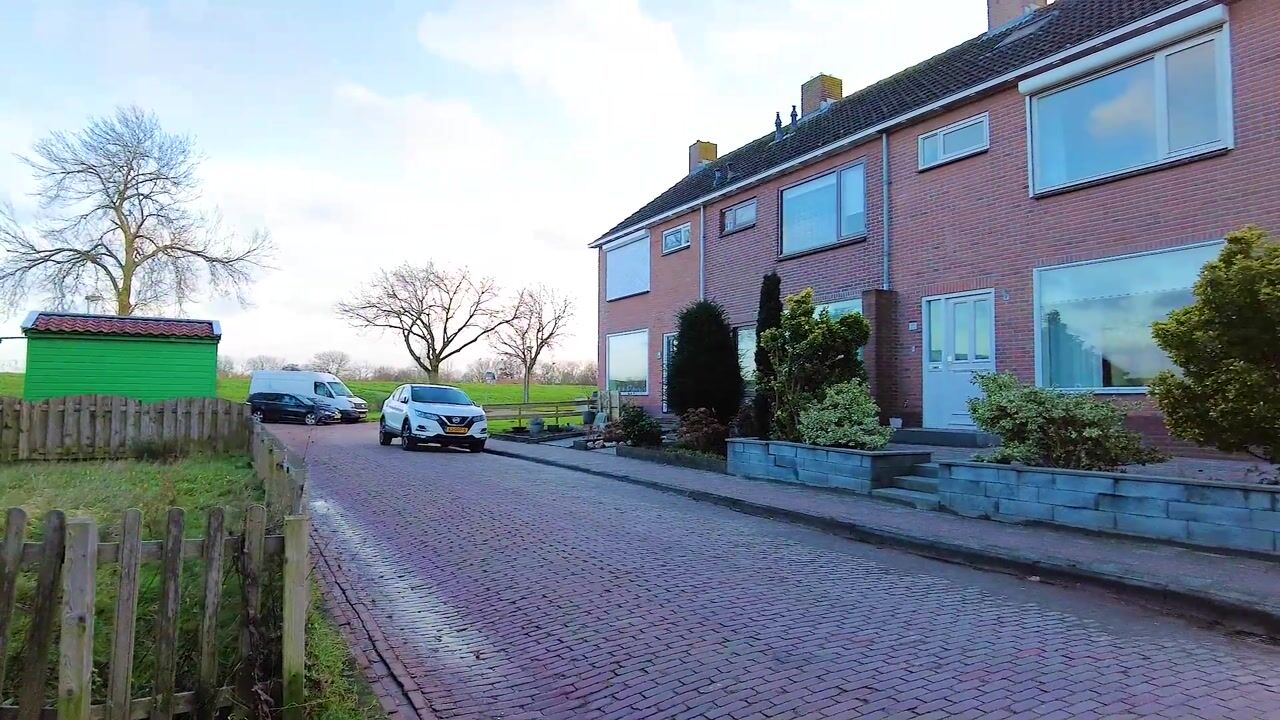 Bekijk video van IJsselmeerweg 12