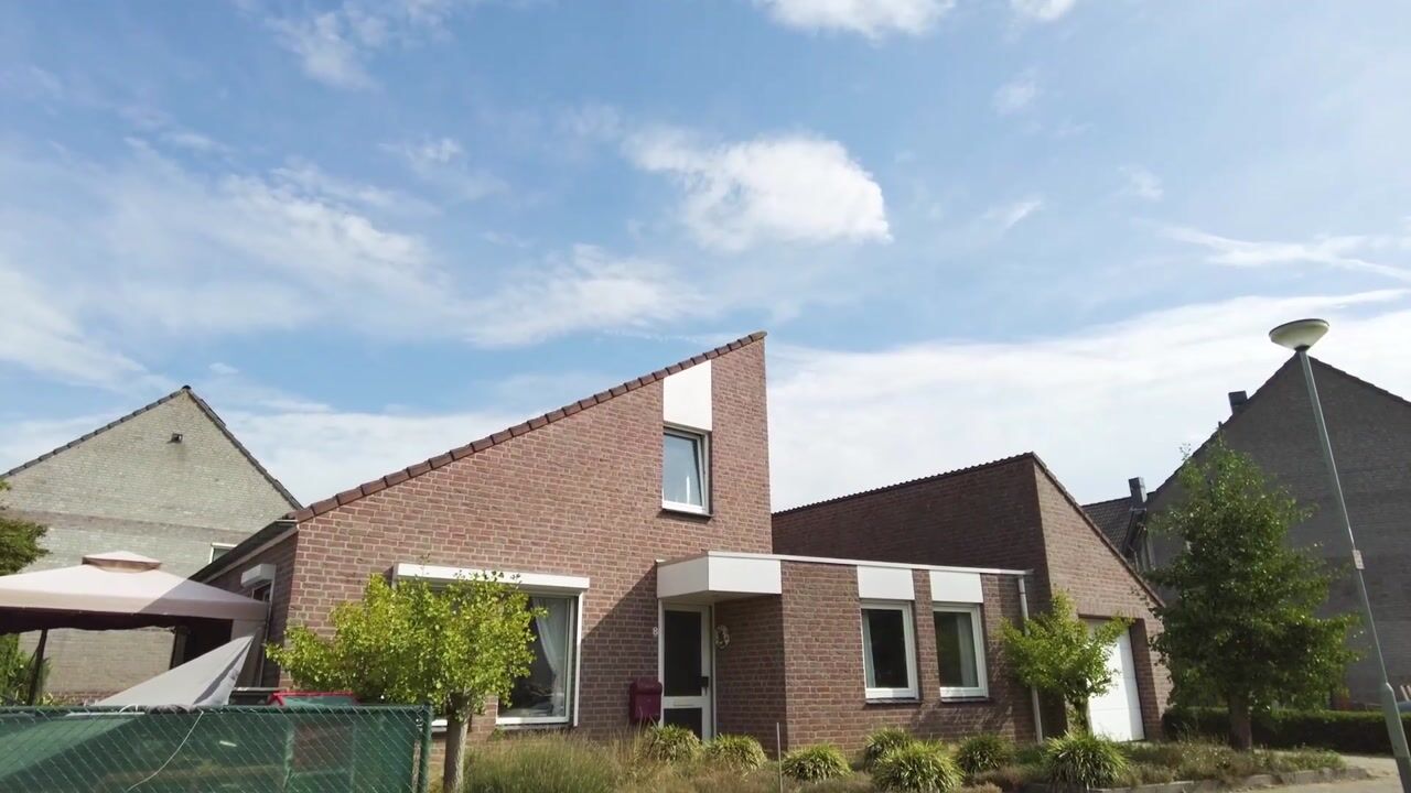 Video of De Akkervrouw 8