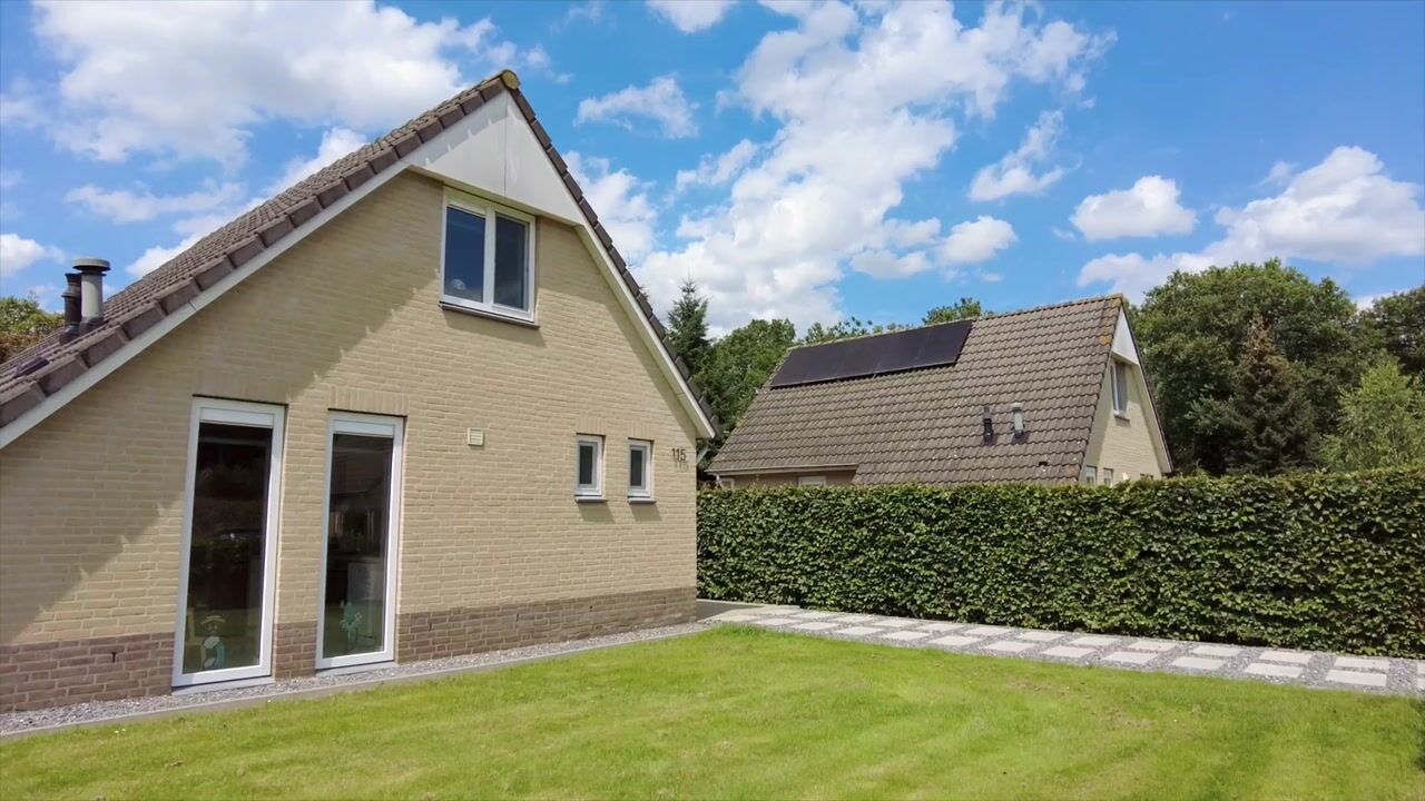 Video of Zwembadweg 2-115