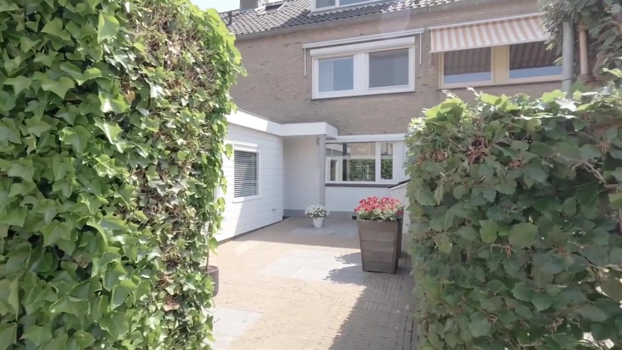 Video van J.W. Frisodreef 162
