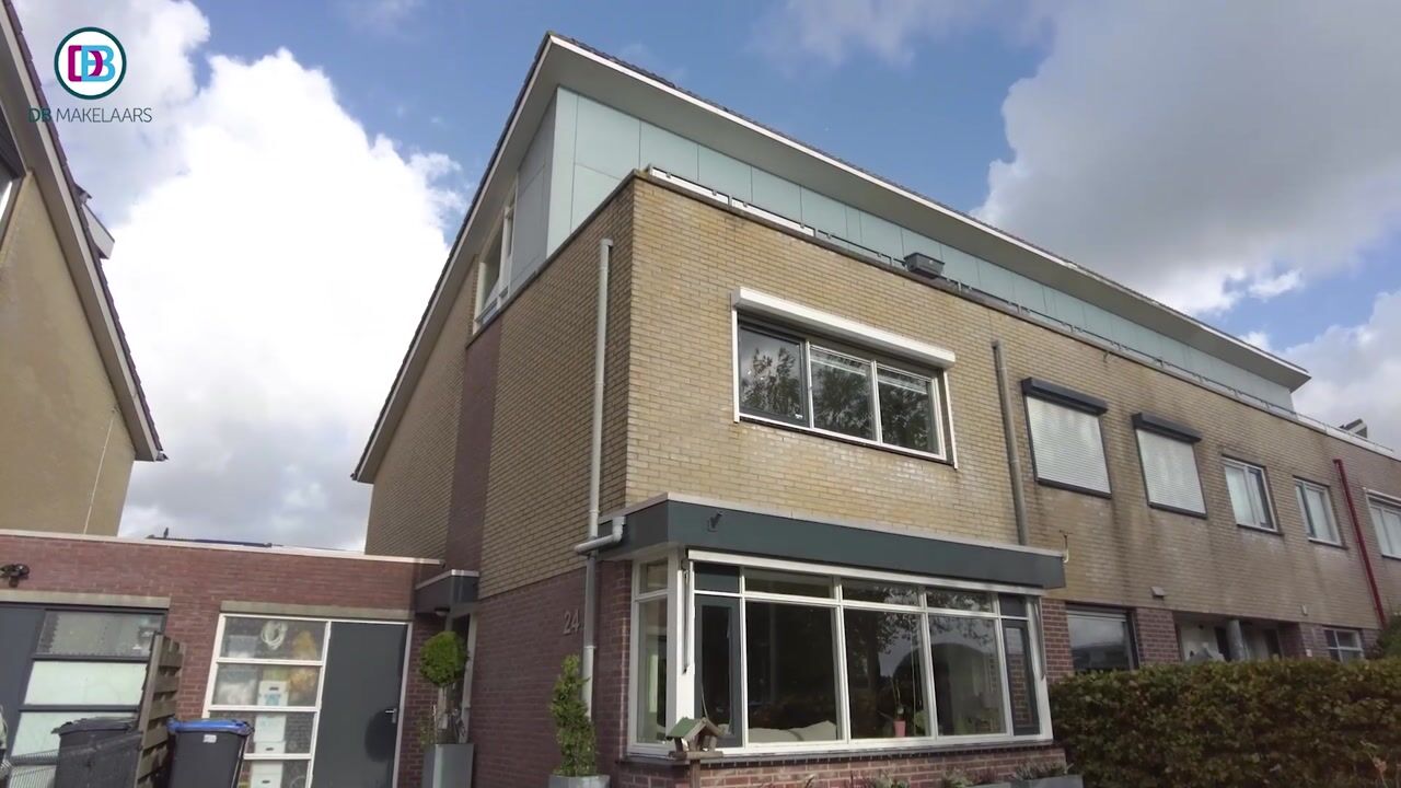 Video of Hertshoornvaren 24