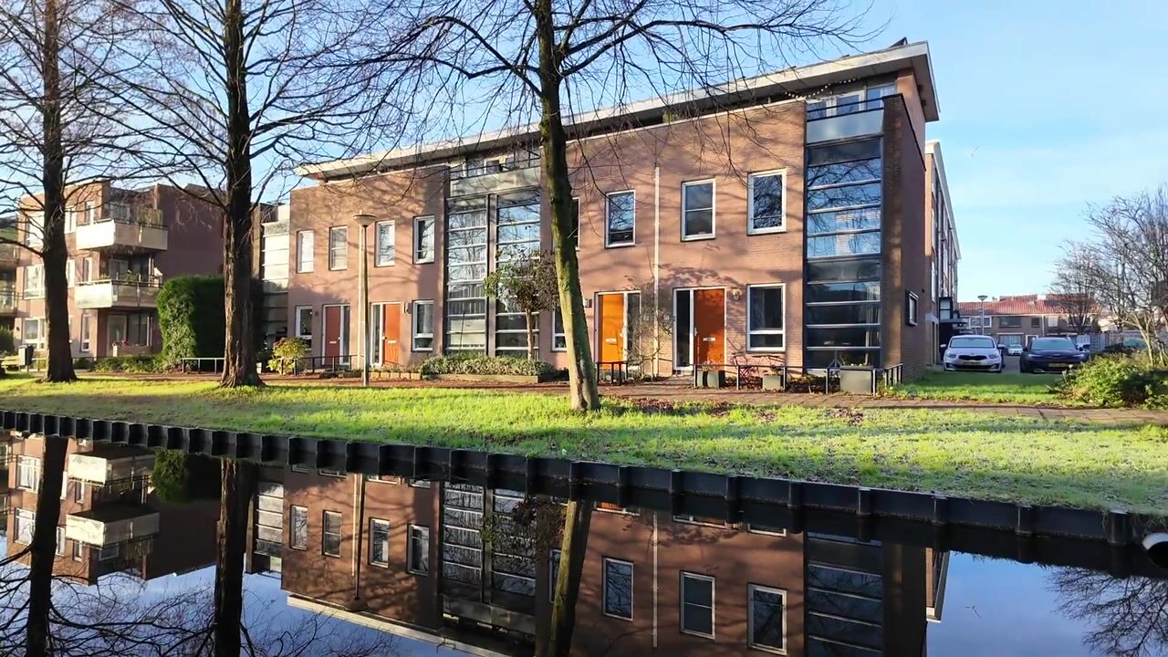 View video of Groen van Prinsterersingel 33