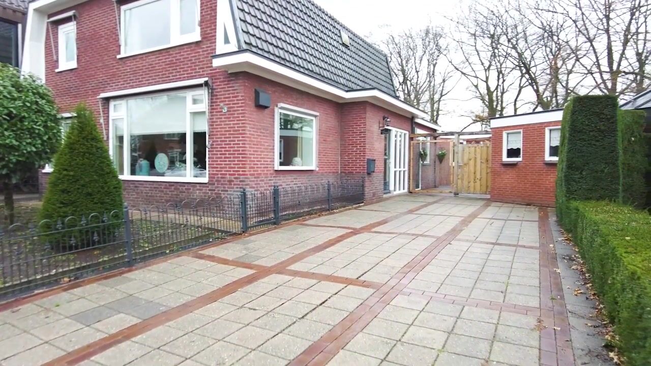 Bekijk video van Rijssenseweg 14